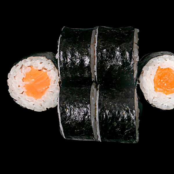 Ролл с лососем   150гр