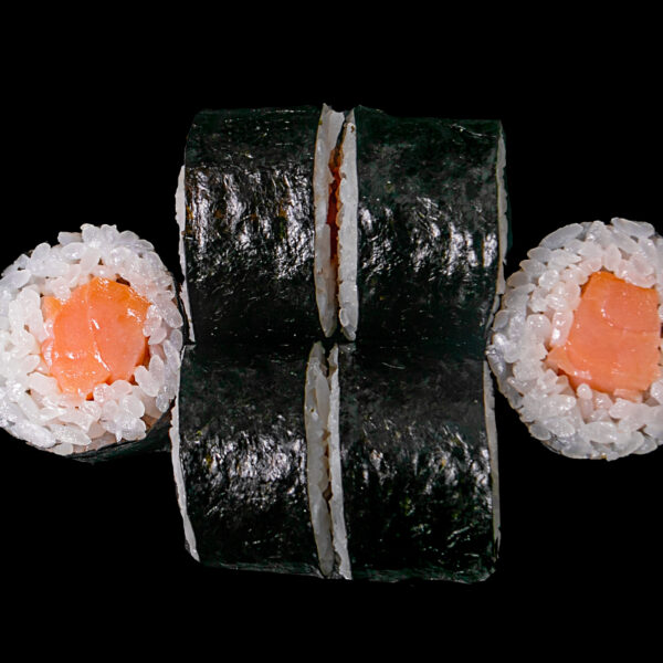 Ролл с копченным лососем   160гр